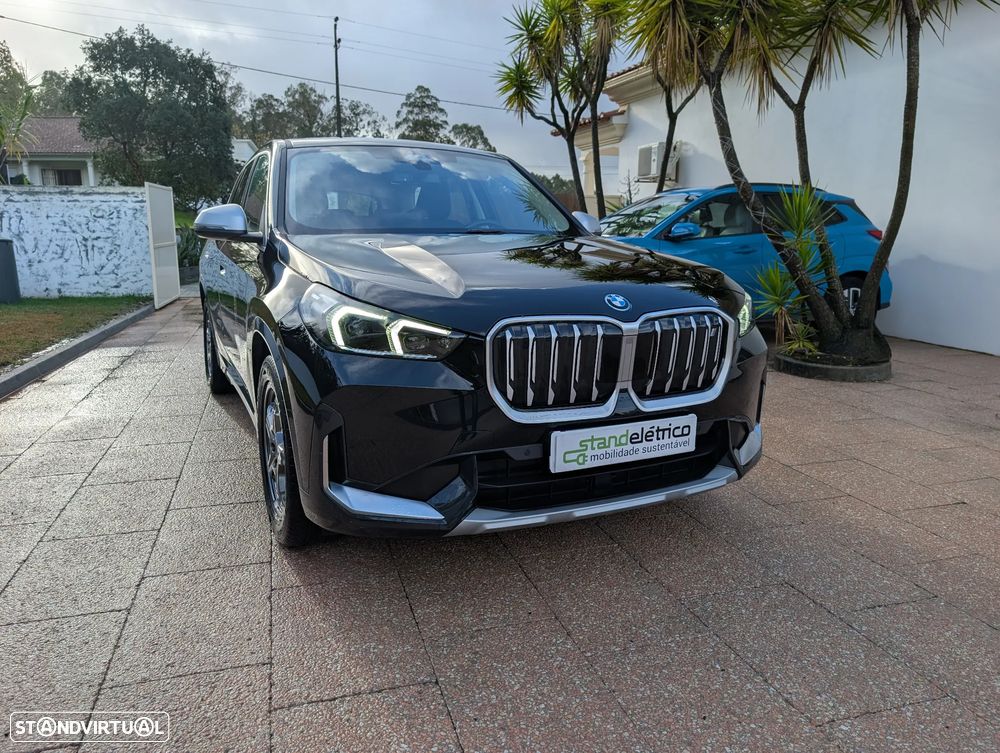 BMW iX1 xDrive30 xLine - 2