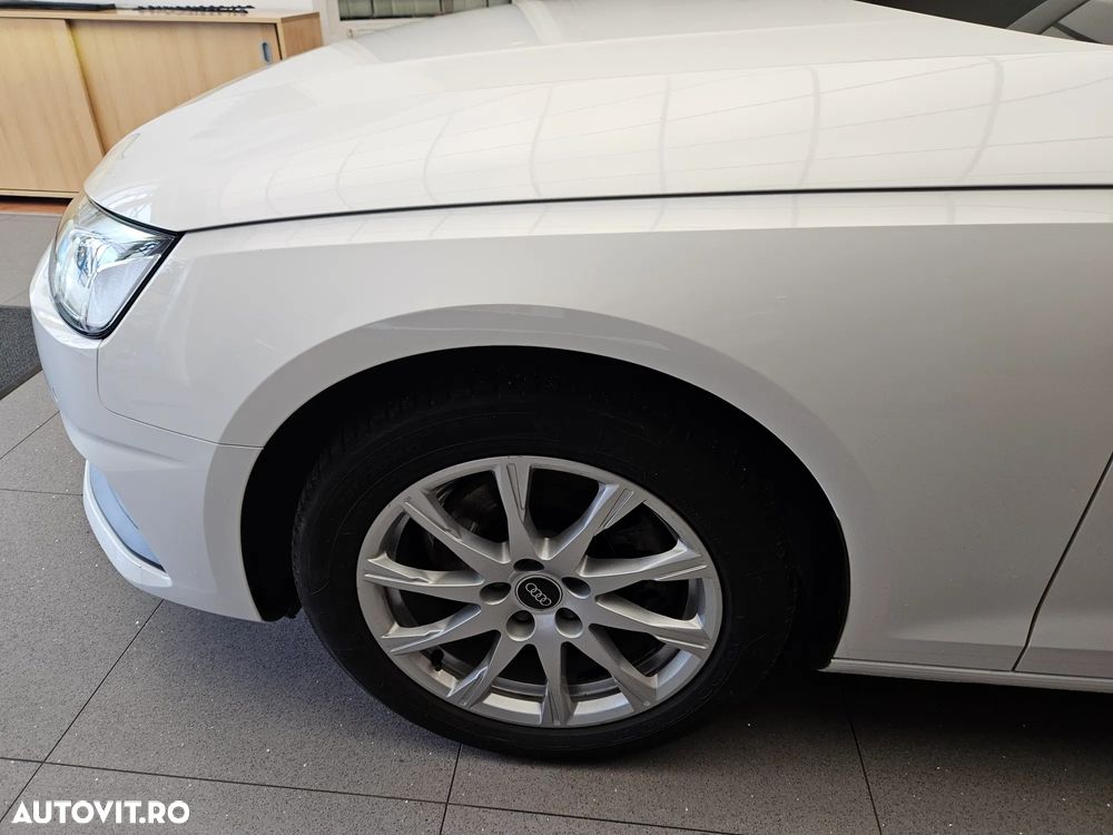 Audi A4 35 TFSI S tronic MHEV Advanced - 8