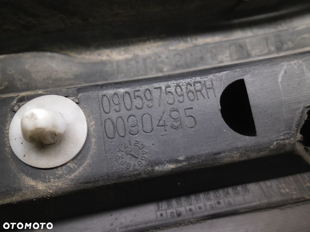 LISTWA POD LAMPE PRAWA OPEL ZAFIRA A 090597596 - 3