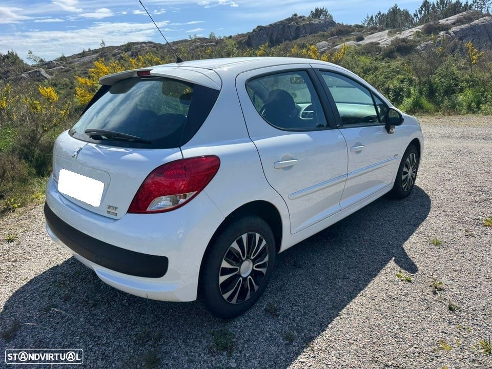 Peugeot 207 - 2