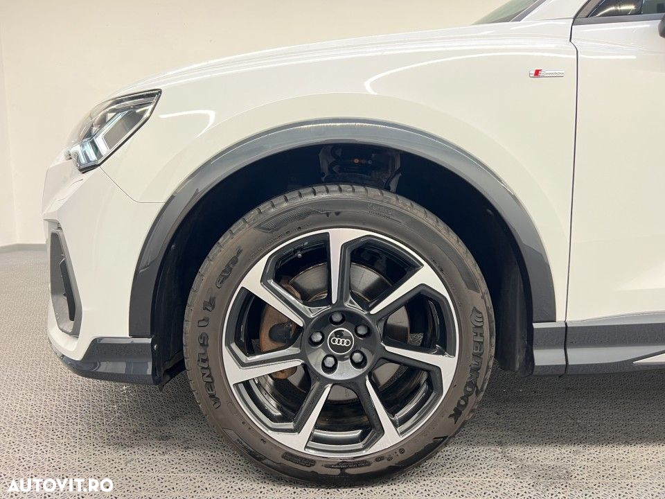 Audi Q3 2.0 40 TFSI S tronic quattro S Line - 8
