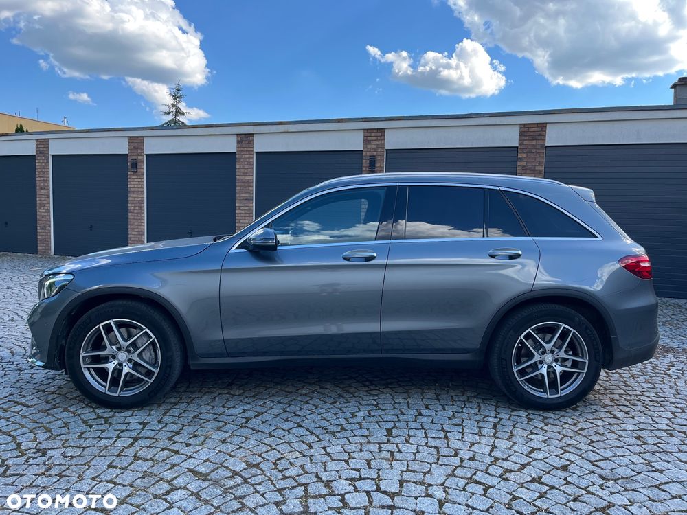 Mercedes-Benz GLC 220 d 4-Matic - 2