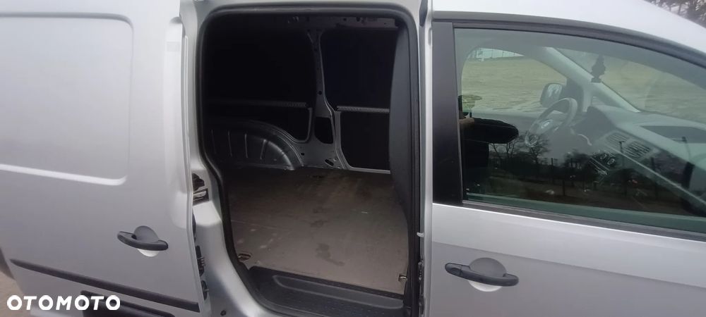 Volkswagen Caddy - 15