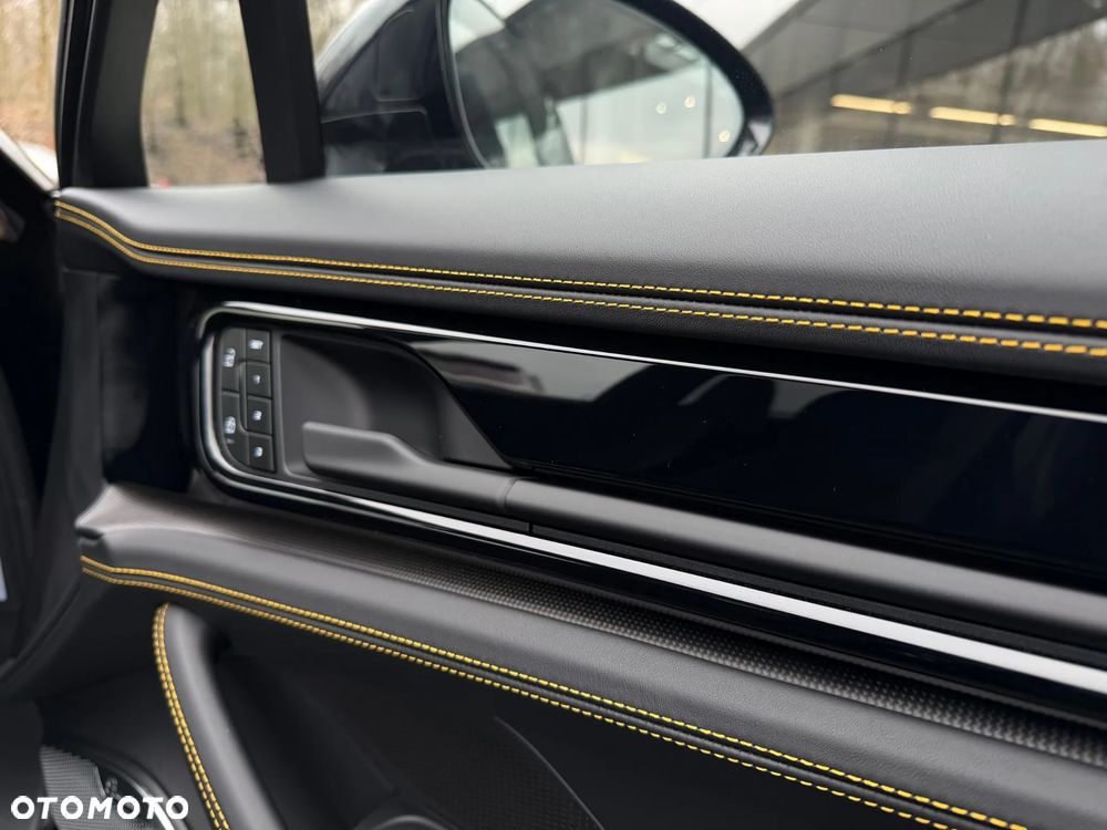 Porsche Panamera 4S E-Hybrid - 25