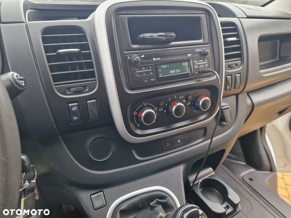 Renault Trafic - 9