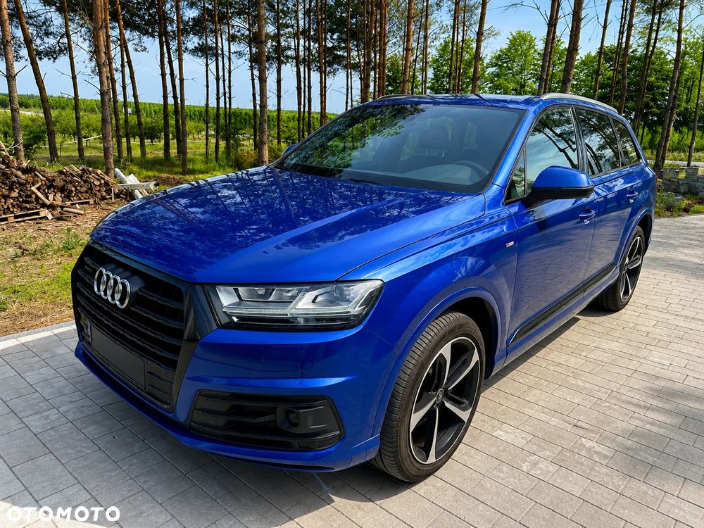Audi Q7 - 1