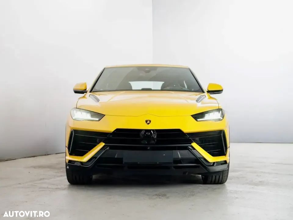 Lamborghini URUS Standard - 1