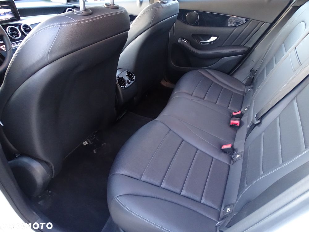 Mercedes-Benz GLC 250 4Matic 9G-TRONIC - 19