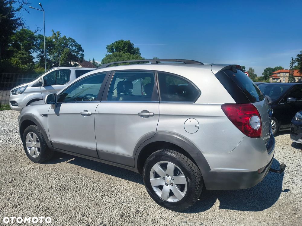 Chevrolet Captiva 2.4 2WD Travel Edition - 9