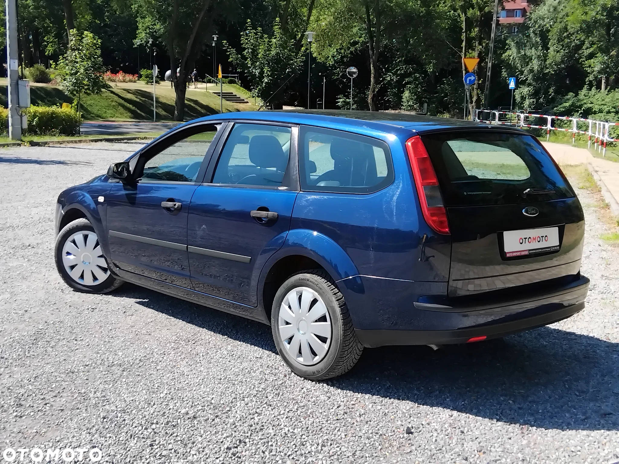 Ford Focus Turnier 2.0 16V Style - 3