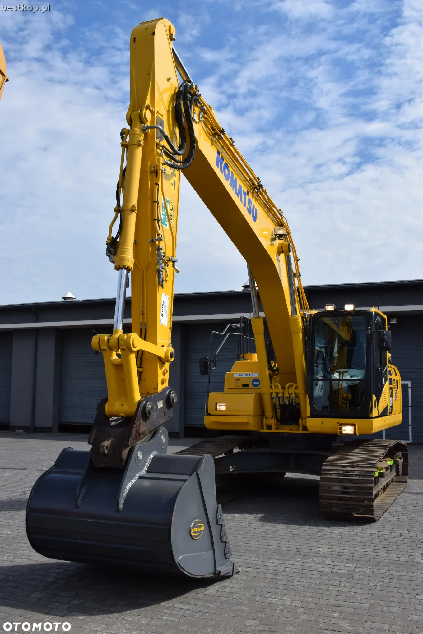 Komatsu PC210LC-11 - 18