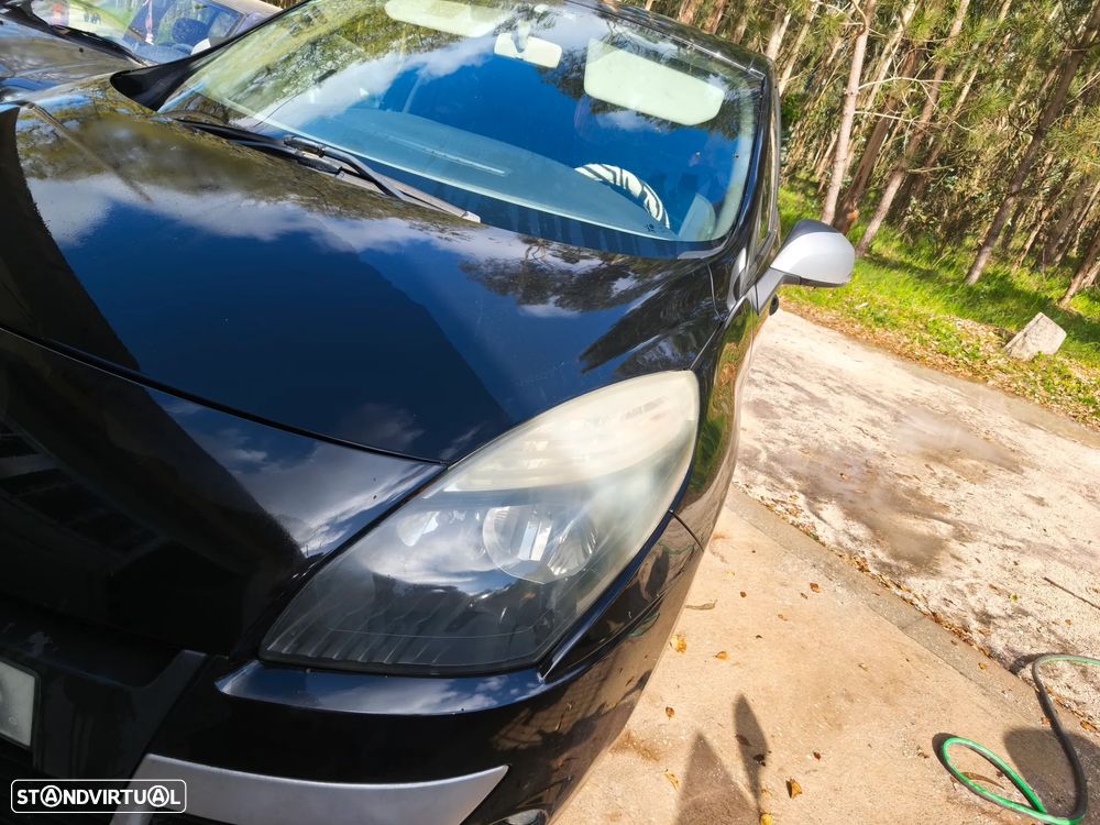 Renault Scénic 1.5 dCi Dynamique S - 1