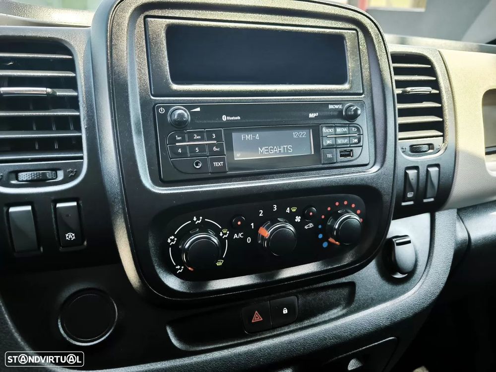 Renault Trafic 1.6 Dci 120 IVA DedutÍvel - 19