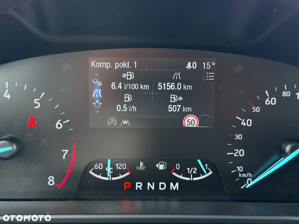 Ford Focus 1.0 EcoBoost Titanium - 26