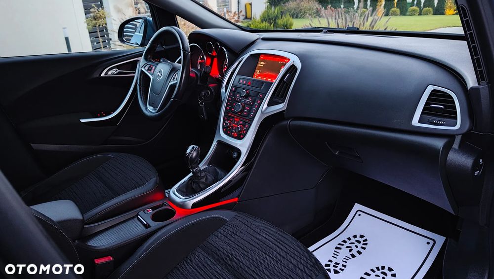 Opel Astra 1.4 Turbo ENERGY - 25