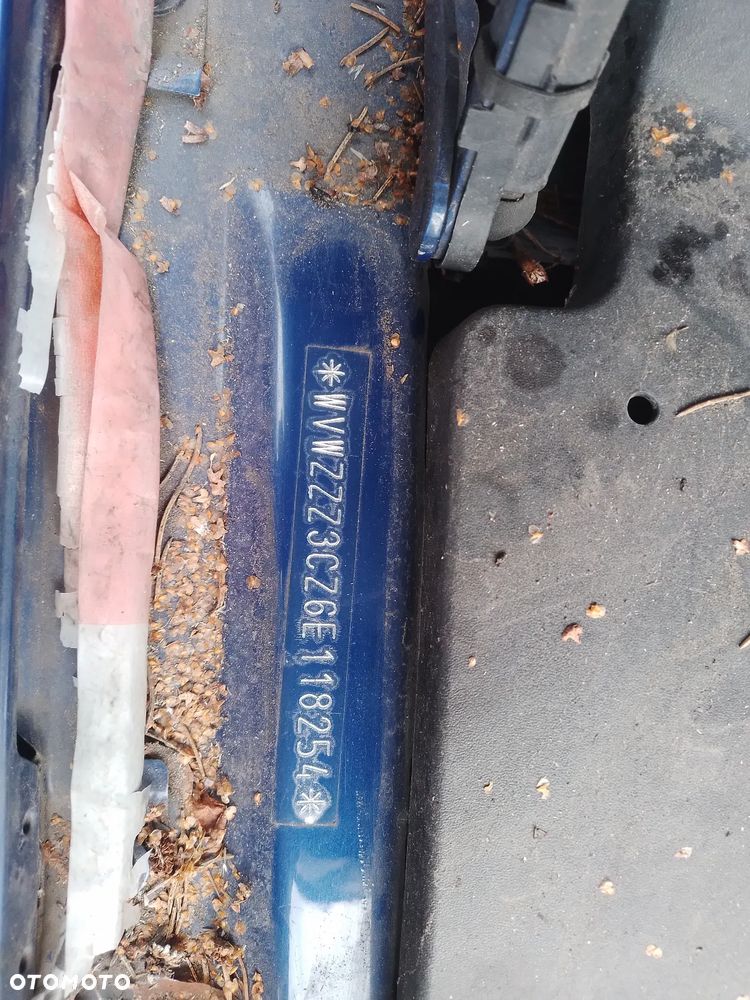 VW PASSAT B6 2.0 TDI BMP 05-09r - BŁOTNIK LEWY PRZÓD LC5E - 17