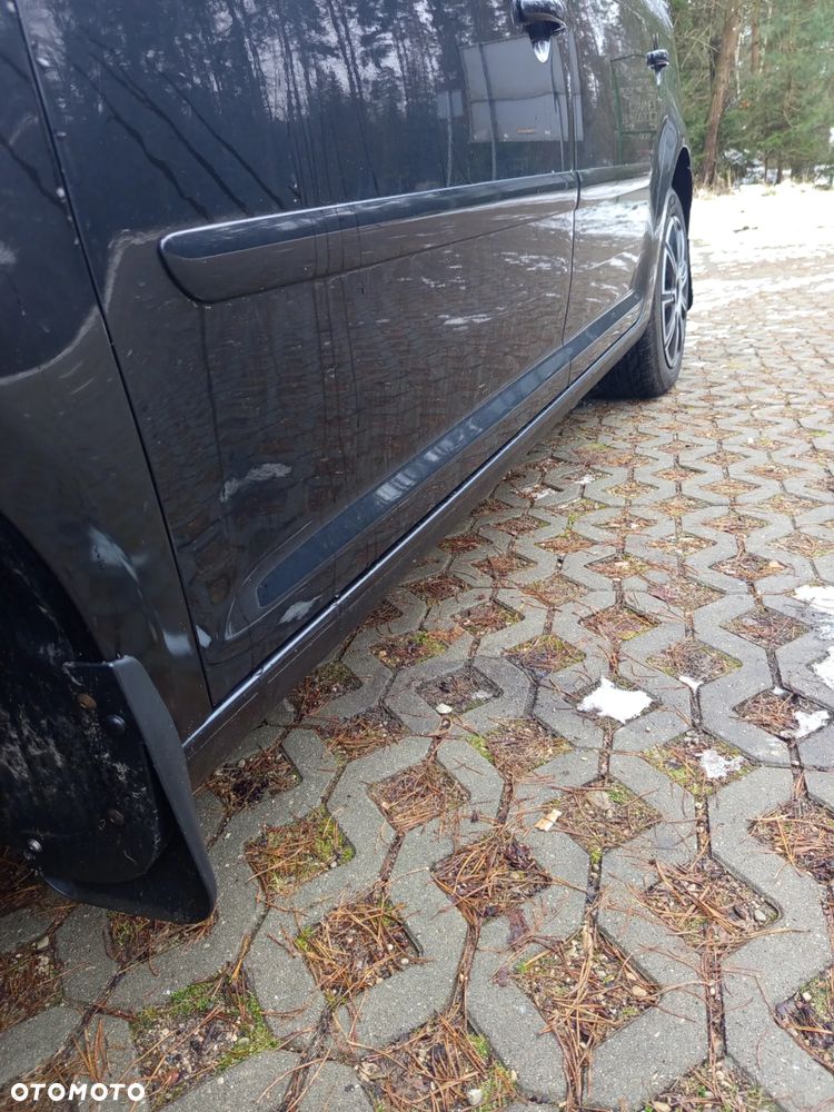 Volkswagen Touran 1.9 TDI DSG - 11