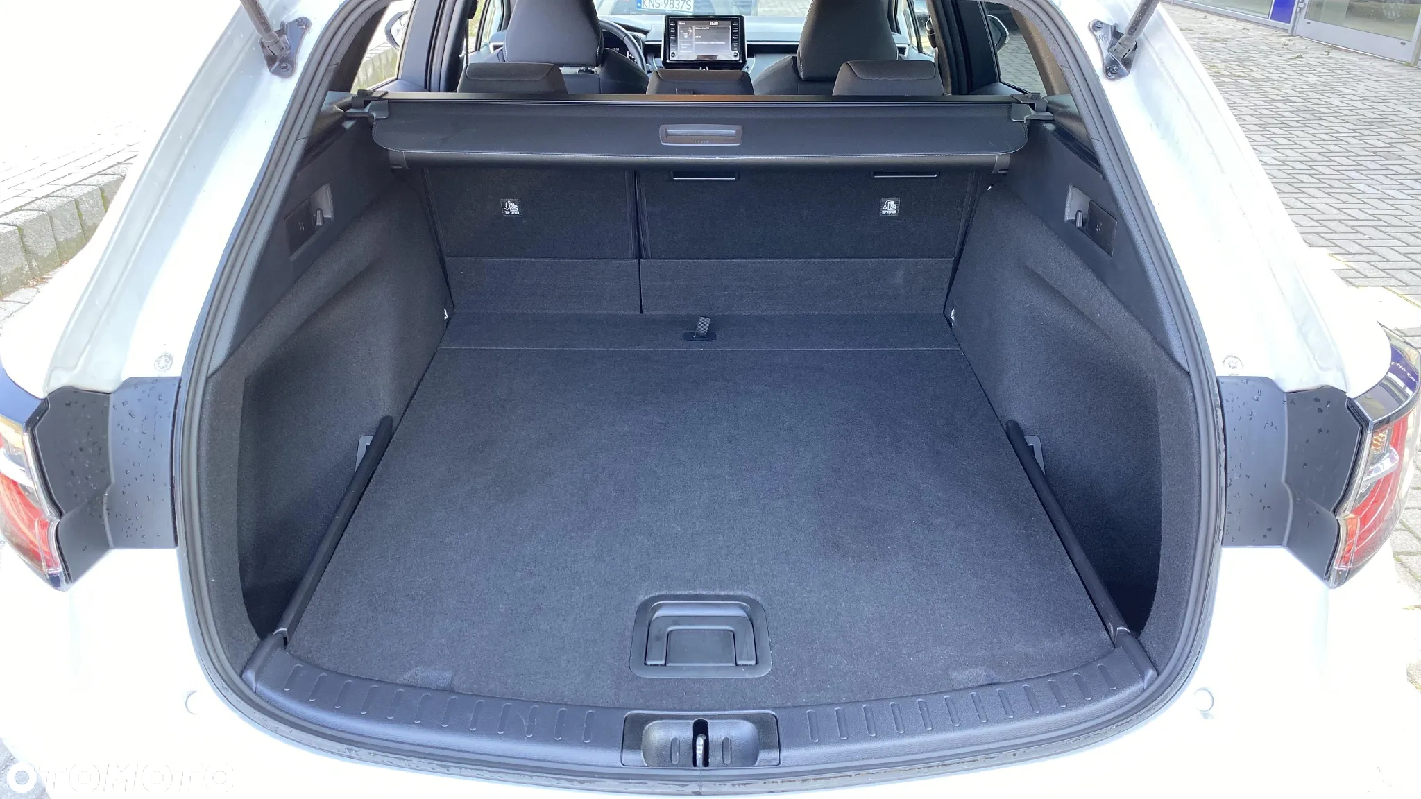 Suzuki Swace 1.8 Hybrid Premium Plus CVT - 17
