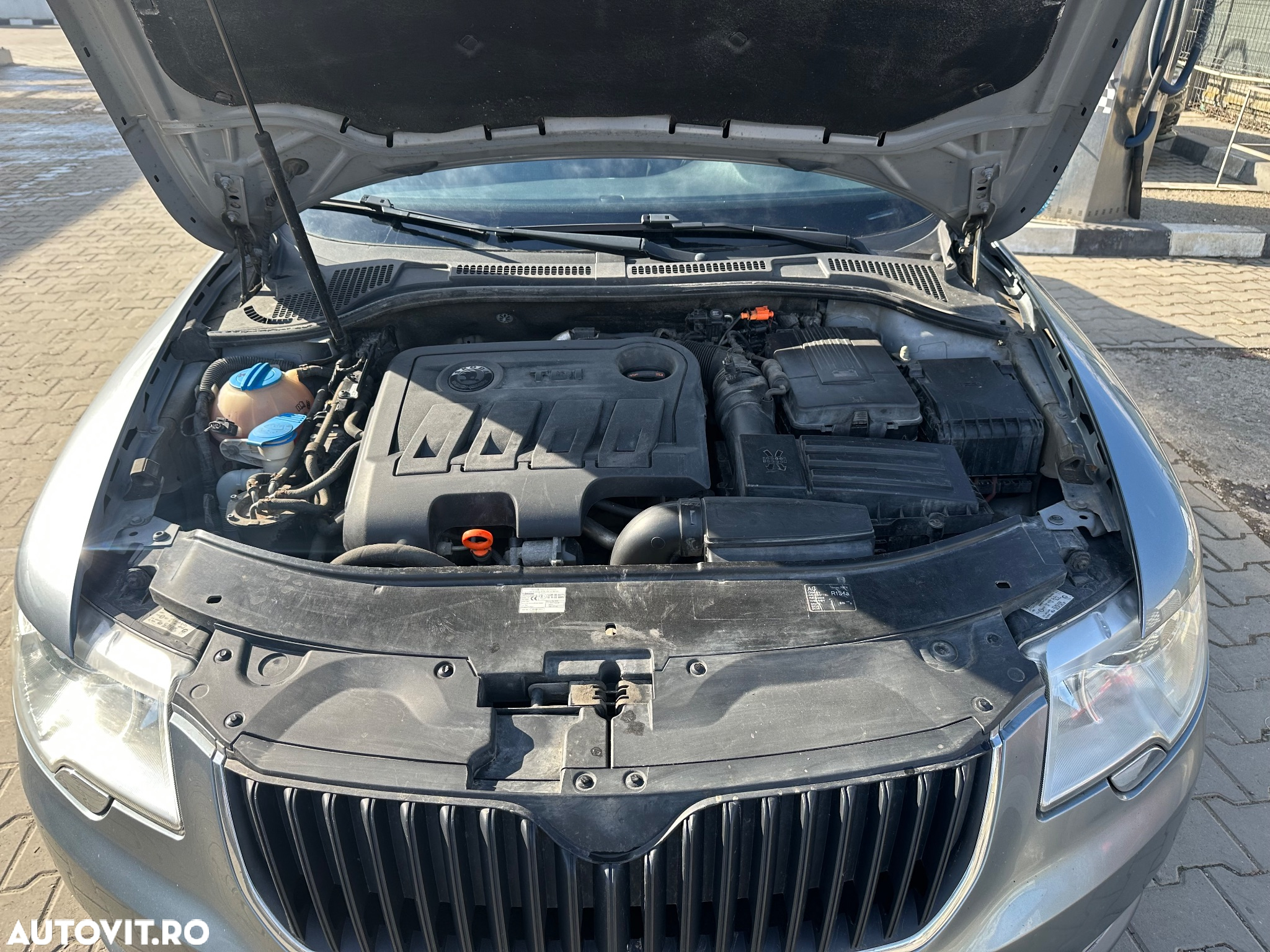 Skoda Superb 2.0 TDI 4x4 DSG Elegance - 19
