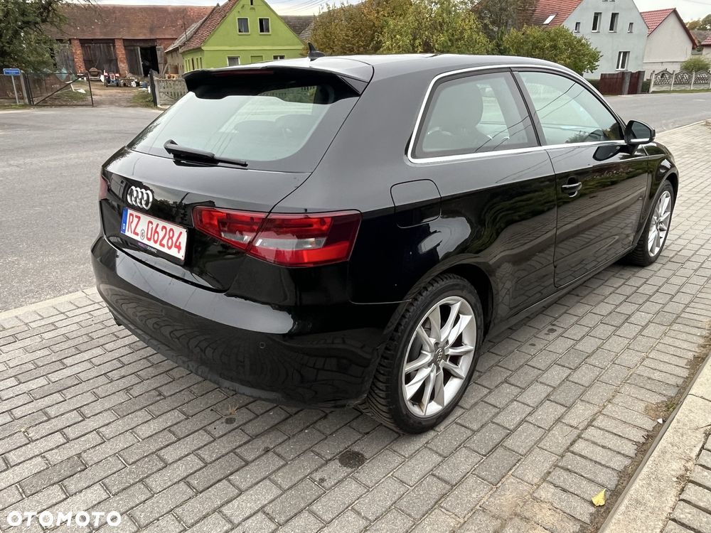 Audi A3 Sportback - 4