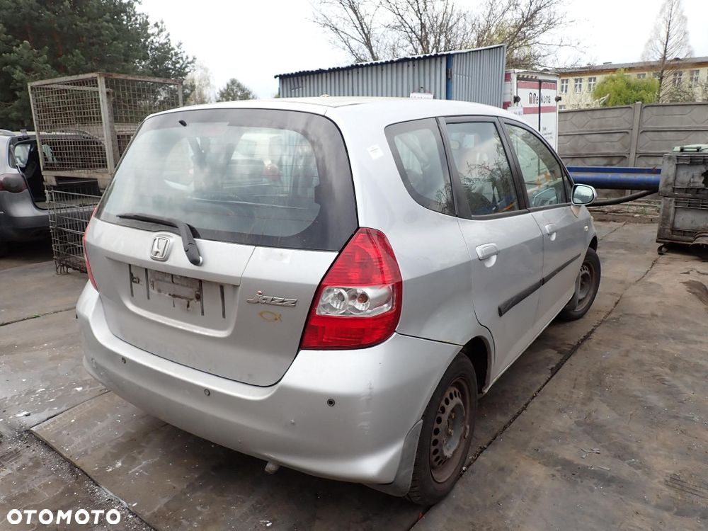 CZĘŚCI - Honda Jazz II 1,2 77KM L12A1 HB 5D LIFT lakier NH623M 2005r. INDEX - 9991 - 4