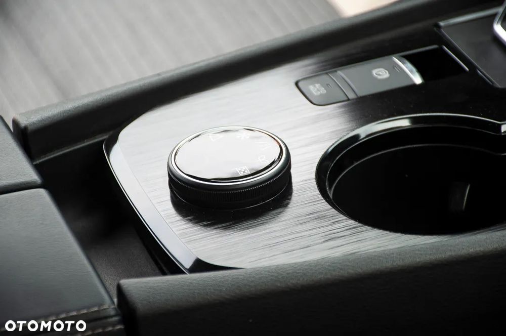 Nissan Rogue - 37