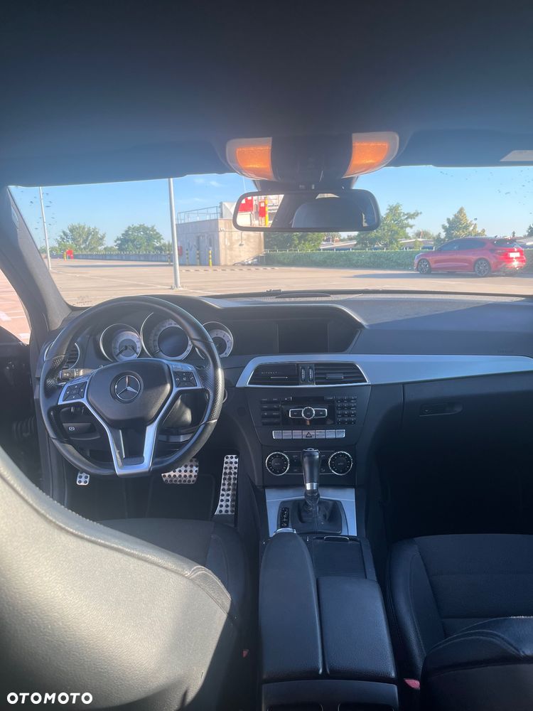 Mercedes-Benz Klasa C 250 7G-TRONIC Edition - 18