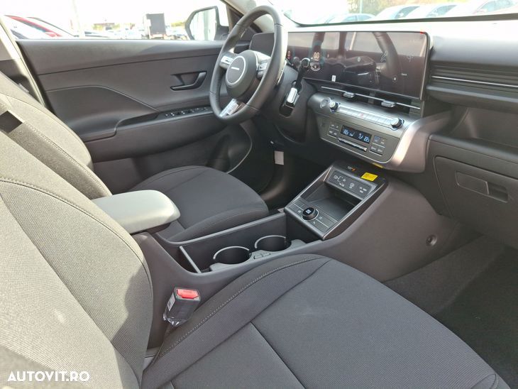 Hyundai KONA - 14