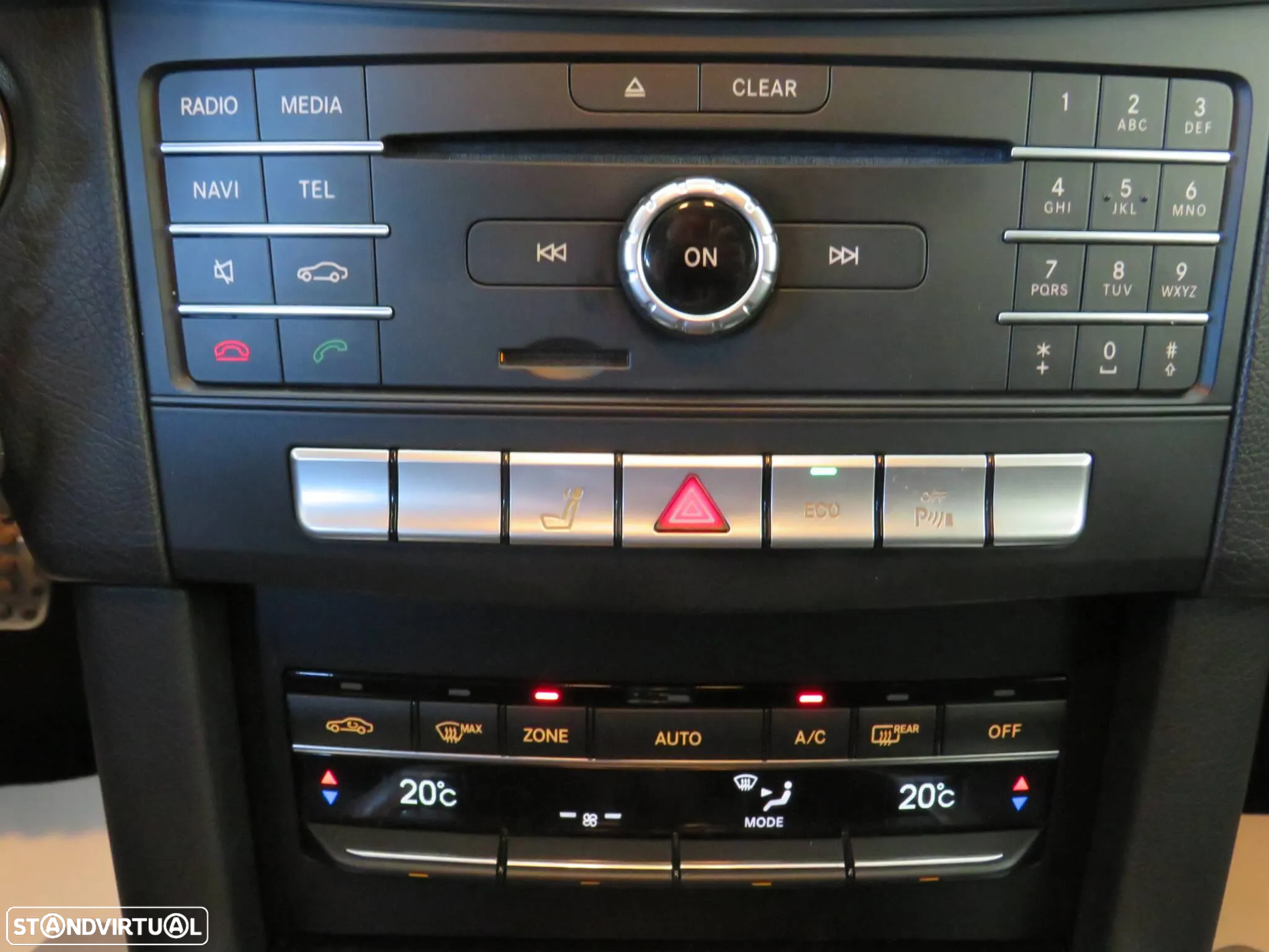 Mercedes-Benz E 250 BlueTEC Avantgarde Auto. - 45