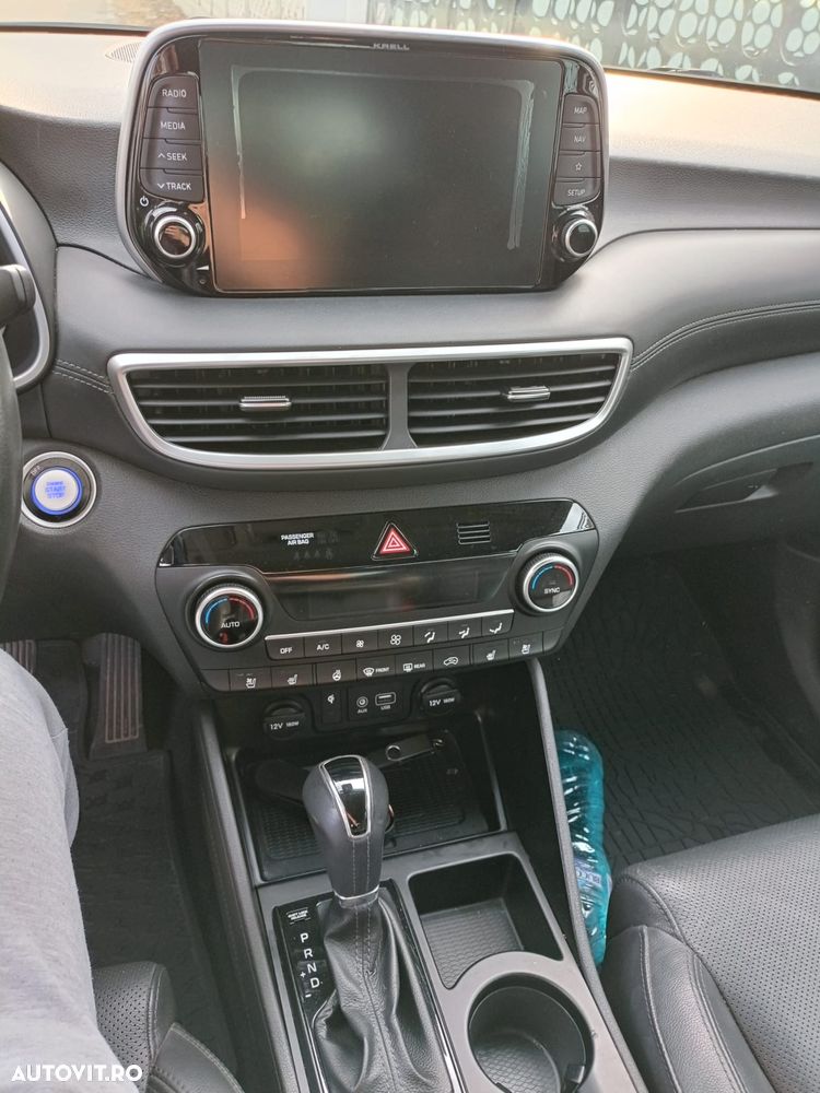 Hyundai Tucson 2.0 CRDI 4WD 8AT Premium - 5