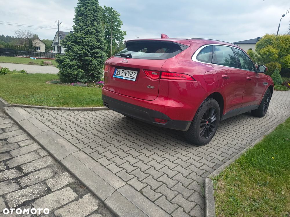 Jaguar F-Pace 20d AWD Portfolio - 17