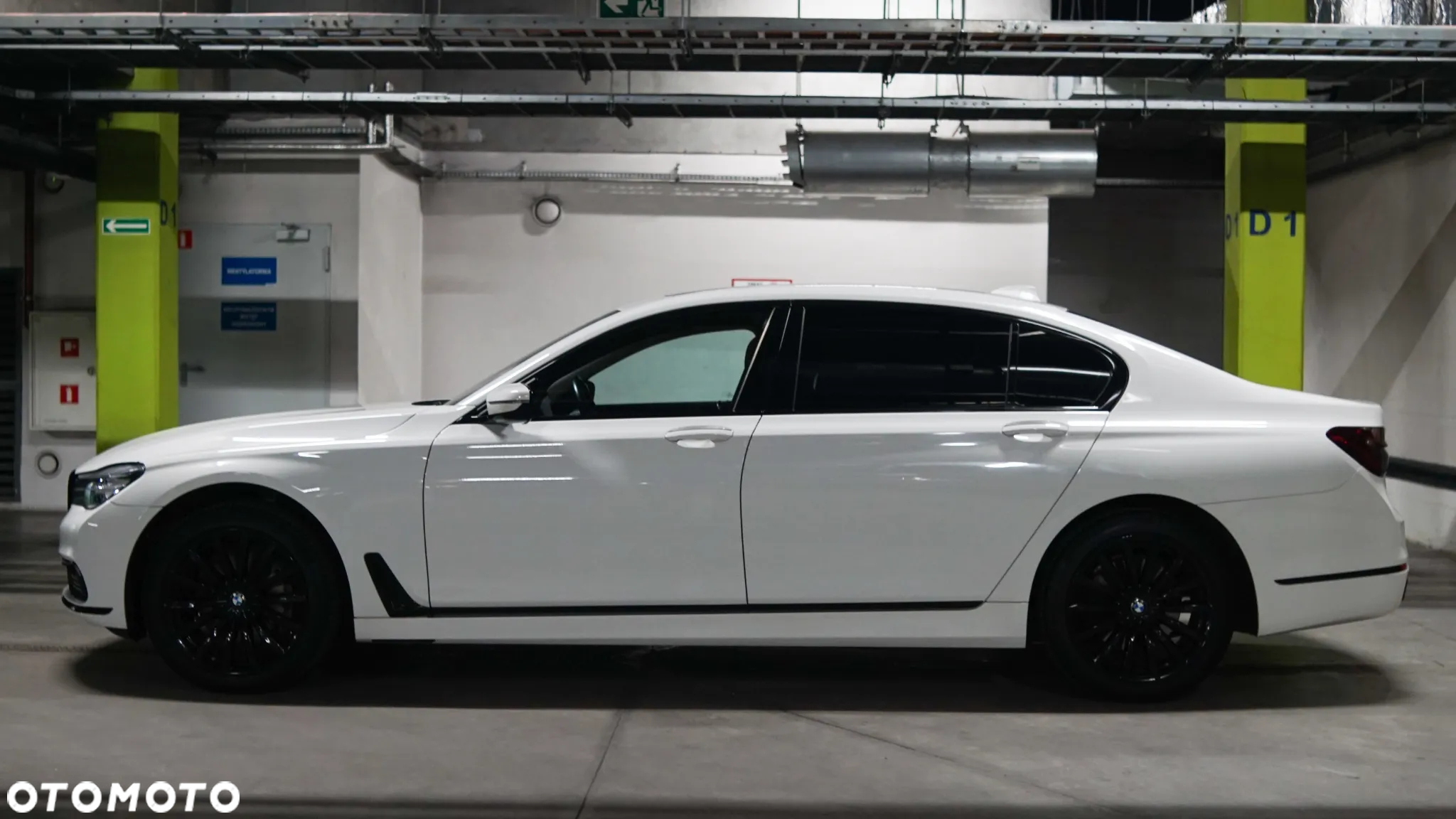 BMW Seria 7 740Li xDrive - 5