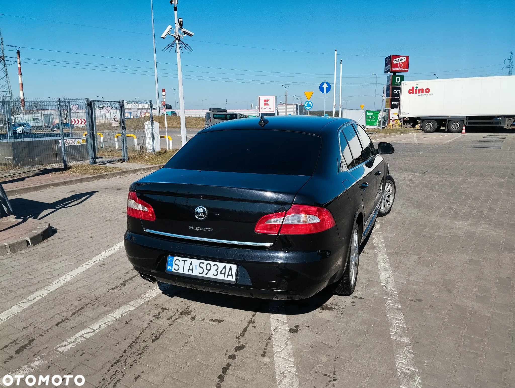 Skoda Superb 2.0 TDI Elegance DSG - 2