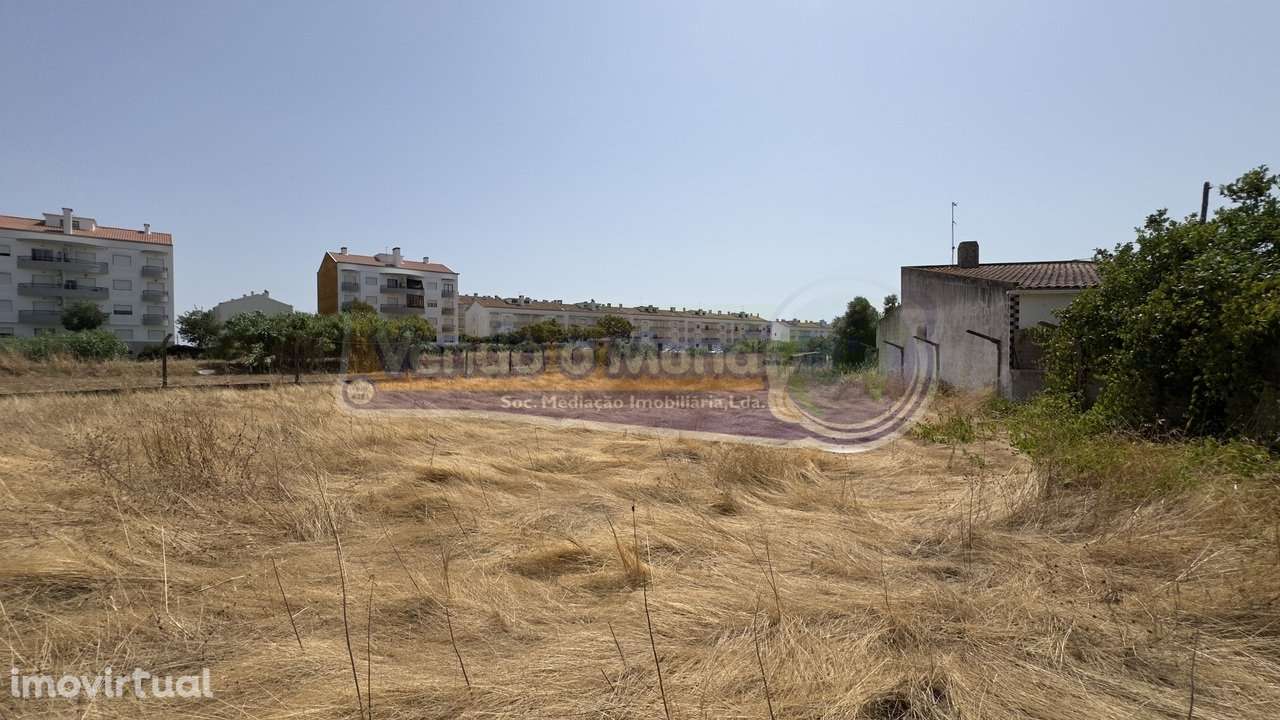 Terreno para construção de 5 moradias no centro da cidade de Samora... - Grande imagem: 2/19