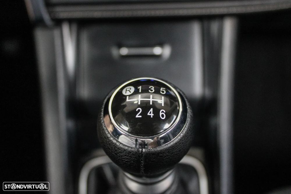 Toyota Auris Touring Sports 1.4 D-4D Comfort - 37