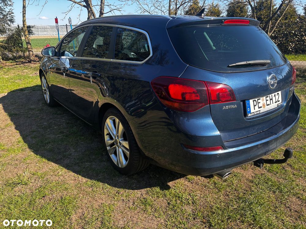 Opel Astra 1.4 Turbo Sport - 2