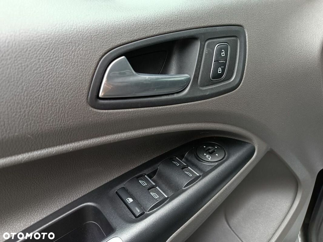 Ford Tourneo Connect - 28