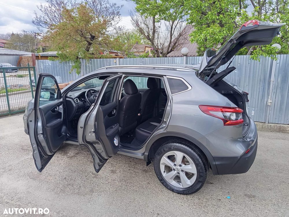 Nissan Qashqai 1.6 DCI Xtronic N-Connecta - 10