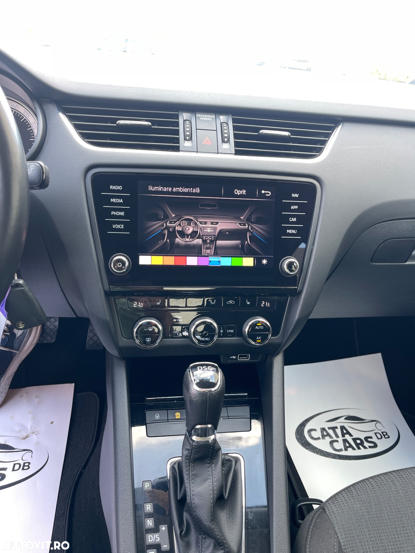 Skoda Octavia 1.6 TDI DSG Style - 36