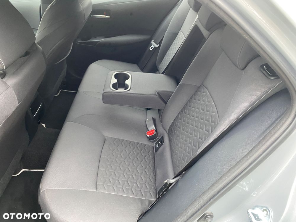 Toyota Corolla 1.8 Business Edition - 13
