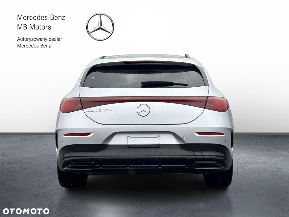 Mercedes-Benz CLA - 5