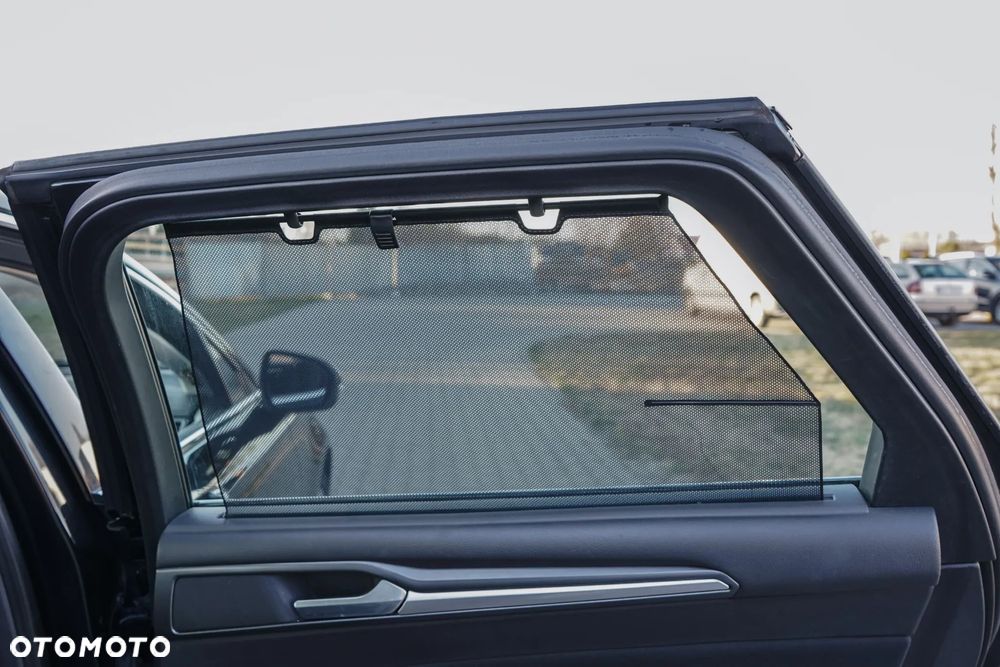 Ford Mondeo 2.0 EcoBlue Titanium - 22