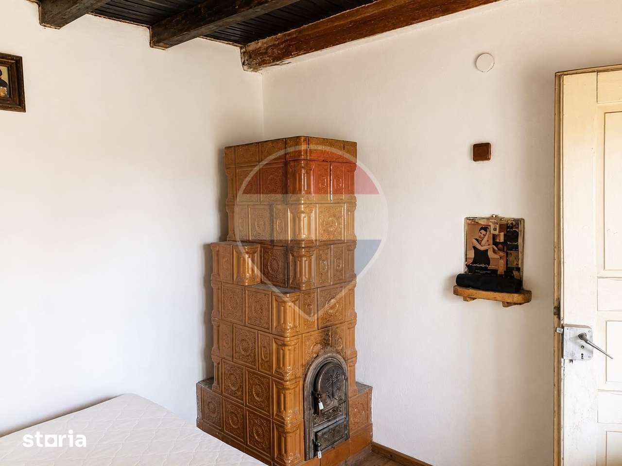 Casă traditionala cu teren 1200 mp Crucea de Piatra - Calugareni - Imagine principală: 5/7