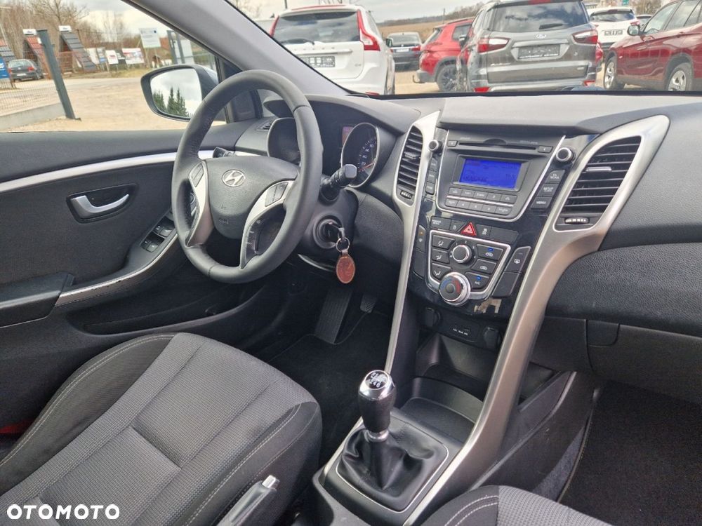 Hyundai i30 1.6 Comfort - 20