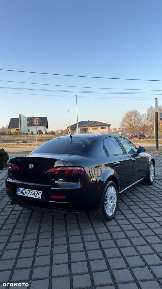 Alfa Romeo 159 1.9 JTDM 8V DPF Distinctive - 11