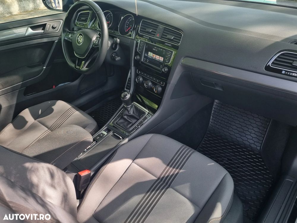 Volkswagen Golf 1.2 TSI BlueMotion Technology Allstar - 8