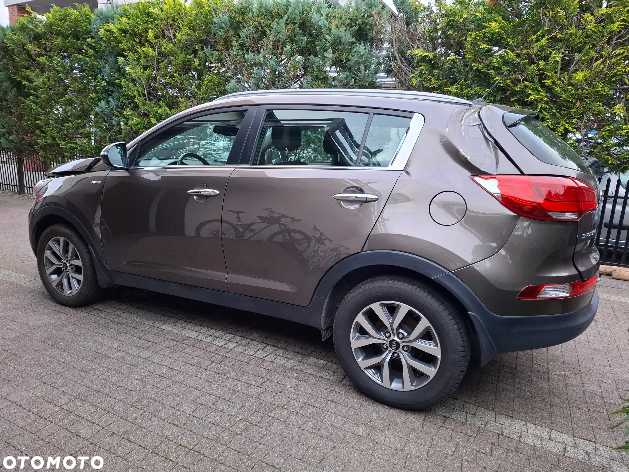 Kia Sportage 2.0 CRDI 4WD Automatik Dream-Team Edition - 3