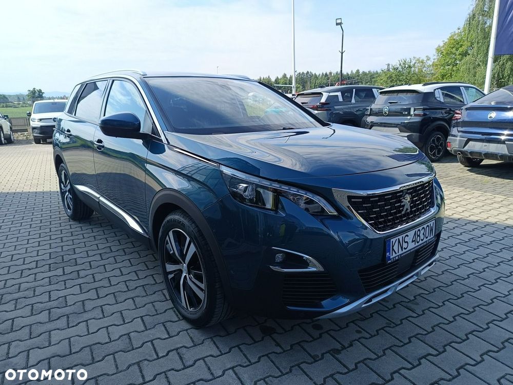 Peugeot 5008 - 8