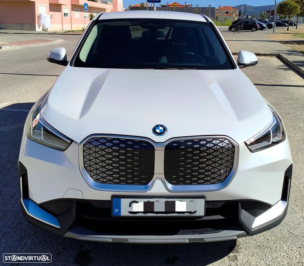 BMW iX1 eDrive20 - 48
