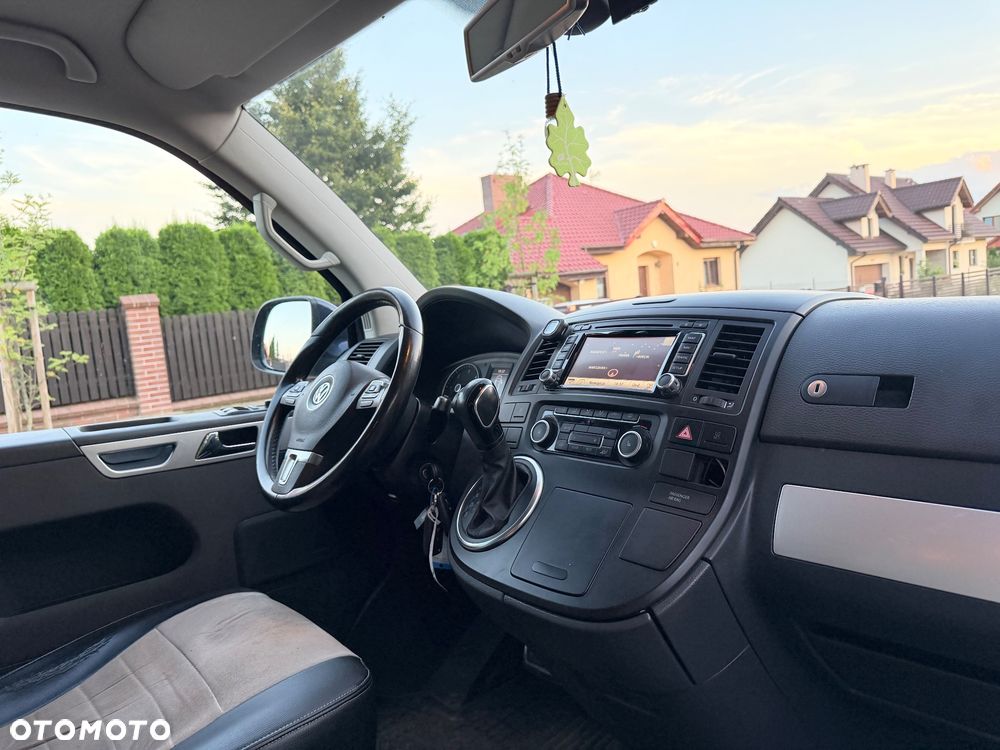 Volkswagen Multivan - 6